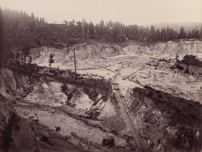 Malakoff Diggins. North Bloomfield Gravel Mining Company, um 1871 von Carleton E. Watkins